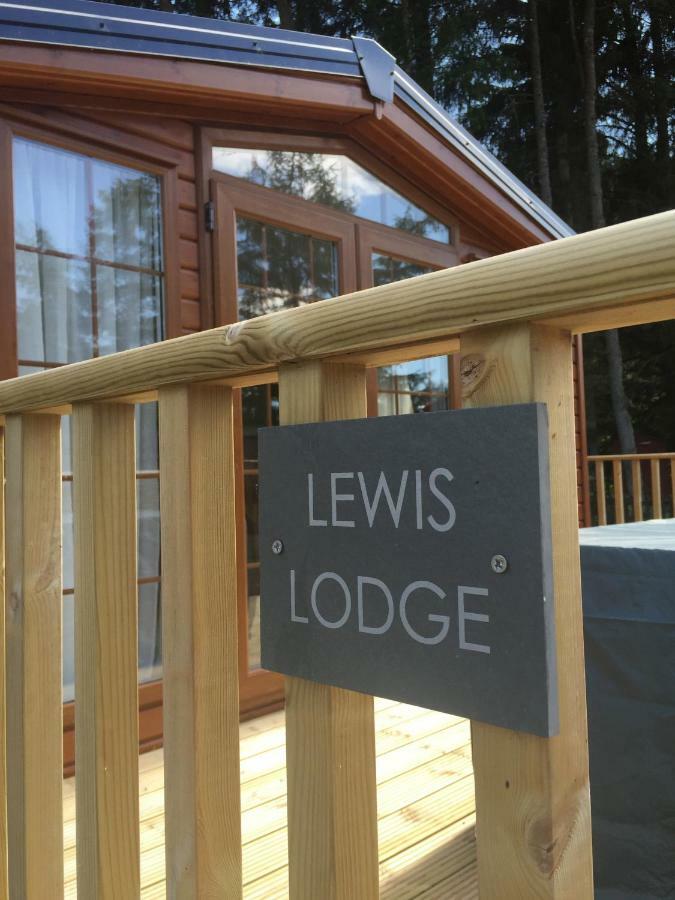 Lewis Lodge بيرث المظهر الخارجي الصورة